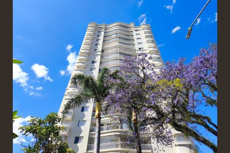 Apartamento à venda com 84m², 3 quartos e 2 vagasFachada