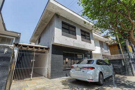 Casa à venda com 127m², 3 quartos e 3 vagasFachada