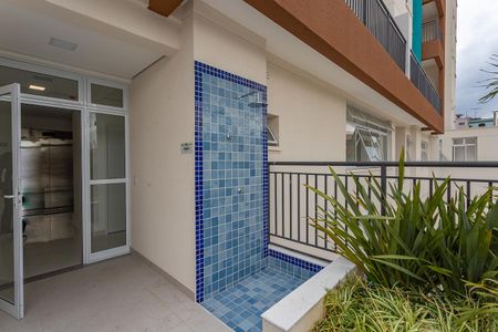 Apartamento à venda com 51m², 1 quarto e 1 vaga Apartamento à venda com 51m², 1 quarto e 1 vagaÁrea da piscina