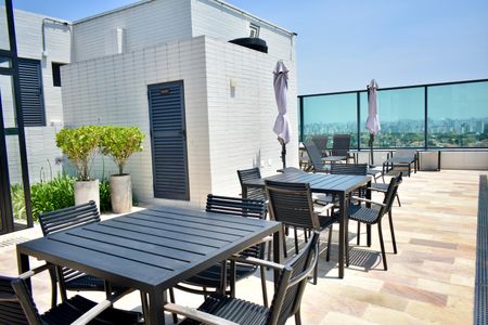 Apartamento para alugar com 37m², 1 quarto e sem vaga Apartamento para alugar com 37m², 1 quarto e sem vagaÁrea comum - Piscina