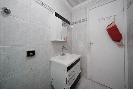 Casa à venda com 200m², 4 quartos e 2 vagasBanheiro 1