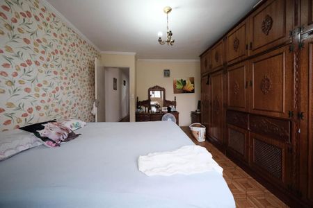 Casa à venda com 200m², 4 quartos e 2 vagasQuarto 4