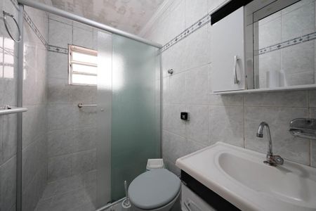 Casa à venda com 200m², 4 quartos e 2 vagasBanheiro 1