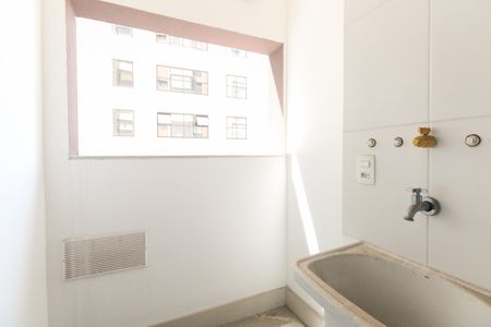 Apartamento à venda com 70m², 3 quartos e 1 vaga Apartamento à venda com 70m², 3 quartos e 1 vagaÁrea de Serviço