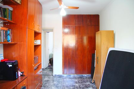 Apartamento à venda com 74m², 2 quartos e 1 vagaQuarto 02