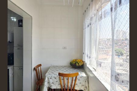 Apartamento à venda com 74m², 2 quartos e 1 vagaÁrea de Serviço 