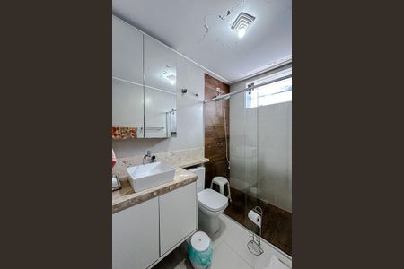 Casa à venda com 162m², 3 quartos e 2 vagasBanheiro