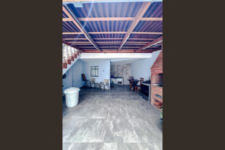 Casa à venda com 162m², 3 quartos e 2 vagasÁrea externa