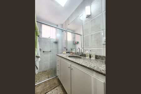 Apartamento à venda com 100m², 3 quartos e 2 vagas Apartamento à venda com 100m², 3 quartos e 2 vagasBanheiro da Suíte