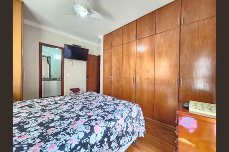 Apartamento à venda com 100m², 3 quartos e 2 vagas Apartamento à venda com 100m², 3 quartos e 2 vagasSuíte