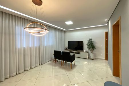 Sala de apartamento à venda com 3 quartos, 82m² em União, Belo Horizonte