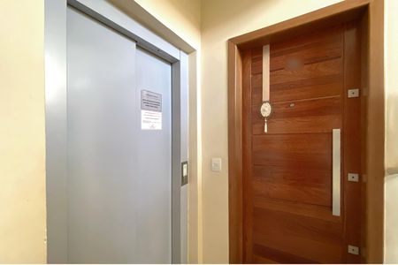 Apartamento à venda com 82m², 3 quartos e 1 vagaEntrada