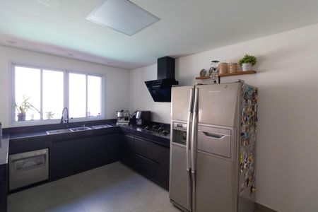 Casa à venda com 550m², 4 quartos e 7 vagasCozinha