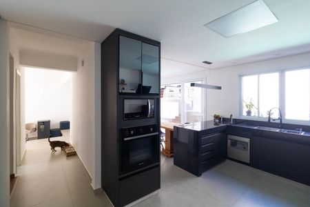 Casa à venda com 550m², 4 quartos e 7 vagasCozinha