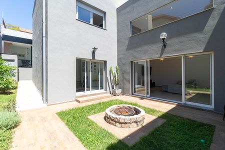 Casa à venda com 550m², 4 quartos e 7 vagaspátio