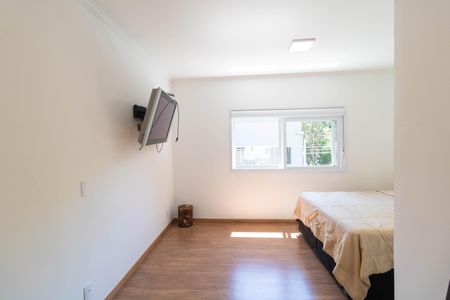 Casa à venda com 550m², 4 quartos e 7 vagasSuíte 01