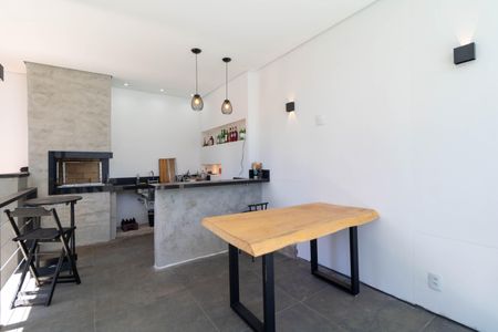 Casa à venda com 550m², 4 quartos e 7 vagasChurrasqueira