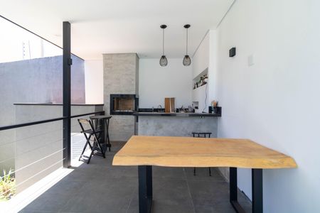 Casa à venda com 550m², 4 quartos e 7 vagasChurrasqueira