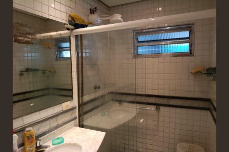 Casa à venda com 260m², 4 quartos e 8 vagasBanheiro