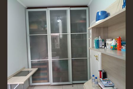 Casa à venda com 260m², 4 quartos e 8 vagasLavanderia