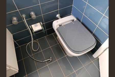 Apartamento à venda com 103m², 3 quartos e sem vagaBanheiro social