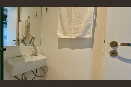 Studio à venda com 21m², 1 quarto e sem vaga Studio à venda com 21m², 1 quarto e sem vagaBanheiro