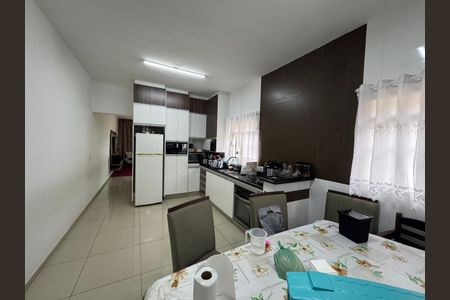 Sala de casa à venda com 2 quartos, 307m² em Vila Nova Jundiainopolis, Jundiaí
