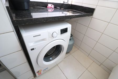 Apartamento para alugar com 57m², 2 quartos e 1 vaga Área de Serviço