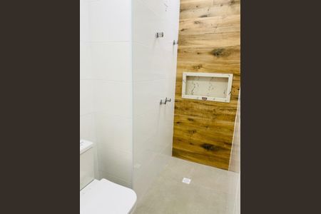 Casa à venda com 3 quartos, 220m² em Vila Esperança, São Paulo