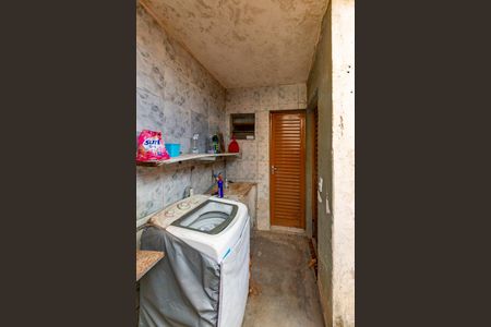 Casa à venda com 360m², 3 quartos e 2 vagasÁrea de Serviço