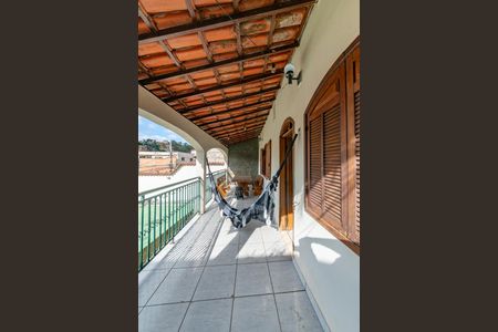Casa à venda com 360m², 3 quartos e 2 vagasVaranda