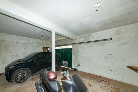 Casa à venda com 360m², 3 quartos e 2 vagasGaragem