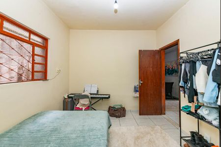 Casa à venda com 360m², 3 quartos e 2 vagasQuarto 2