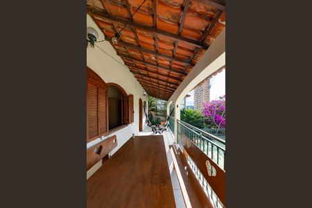 Casa à venda com 360m², 3 quartos e 2 vagasVaranda