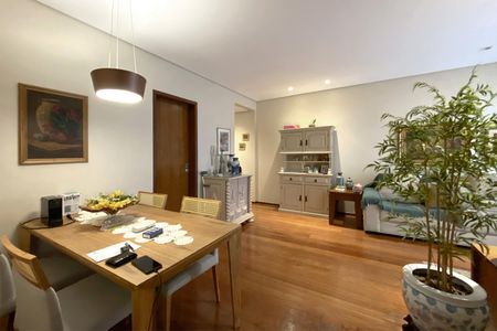 Apartamento para alugar com 95m², 3 quartos e 1 vaga Apartamento para alugar com 95m², 3 quartos e 1 vagaSala