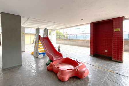 Apartamento para alugar com 95m², 3 quartos e 1 vaga Apartamento para alugar com 95m², 3 quartos e 1 vagaÁrea comum - Playground