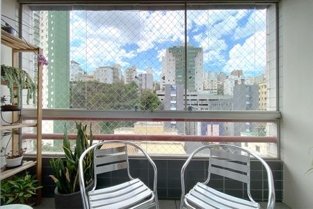 Apartamento para alugar com 95m², 3 quartos e 1 vaga Apartamento para alugar com 95m², 3 quartos e 1 vagaVaranda da Sala
