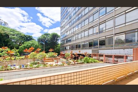 Apartamento para alugar com 134m², 3 quartos e sem vagaQuintal