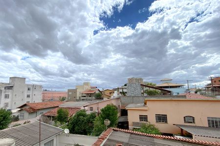 Vista da Sala de apartamento à venda com 3 quartos, 75m² em Pompéia, Belo Horizonte