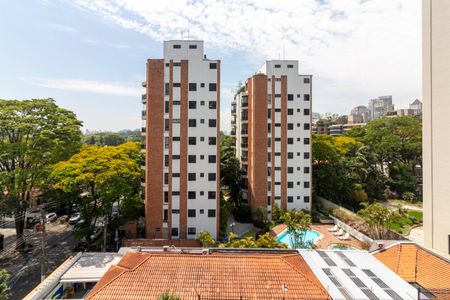 Apartamento à venda com 237m², 4 quartos e 3 vagas Apartamento à venda com 237m², 4 quartos e 3 vagasVista da Varanda