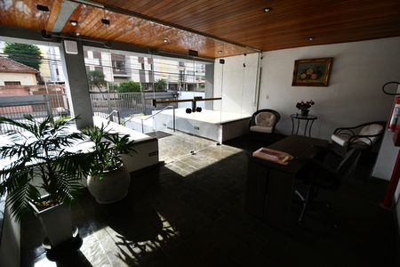 Apartamento para alugar com 75m², 2 quartos e 1 vagaHall social