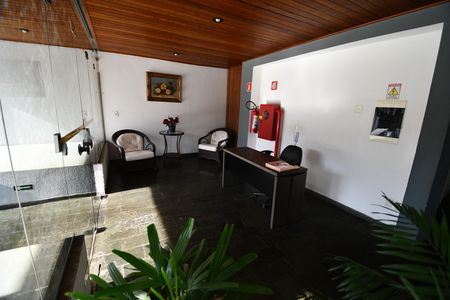 Apartamento para alugar com 75m², 2 quartos e 1 vagaHall social