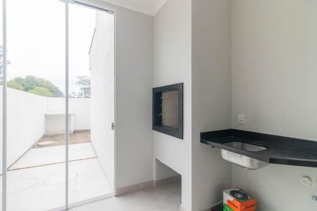 Casa de condomínio à venda com 96m², 3 quartos e 2 vagasCozinha e Área de Serviço