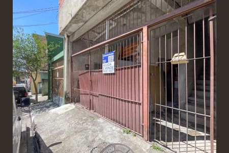 Fachada de casa para alugar com 1 quarto, 35m² em Cipava, Osasco