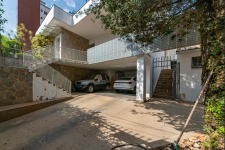 Casa à venda com 291m², 3 quartos e 4 vagasGaragem