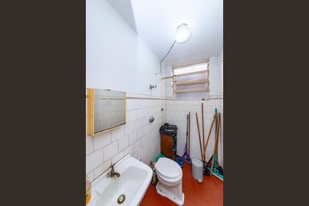 Casa à venda com 291m², 3 quartos e 4 vagasBanheiro de serviço