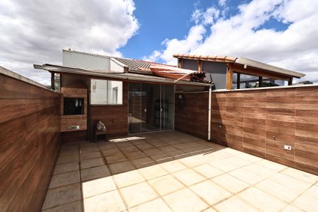 Apartamento à venda com 100m², 2 quartos e 2 vagas Apartamento à venda com 100m², 2 quartos e 2 vagasCobertura