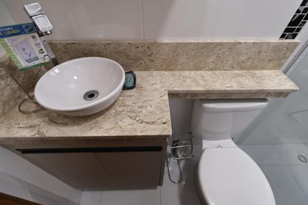 Apartamento à venda com 100m², 2 quartos e 2 vagas Apartamento à venda com 100m², 2 quartos e 2 vagasBanheiro