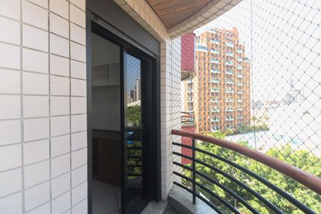 Apartamento para alugar com 114m², 3 quartos e 3 vagasQuarto 2 - Varanda 