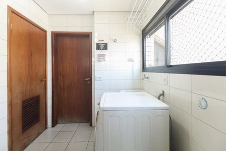 Apartamento para alugar com 114m², 3 quartos e 3 vagasÁrea de Serviço 